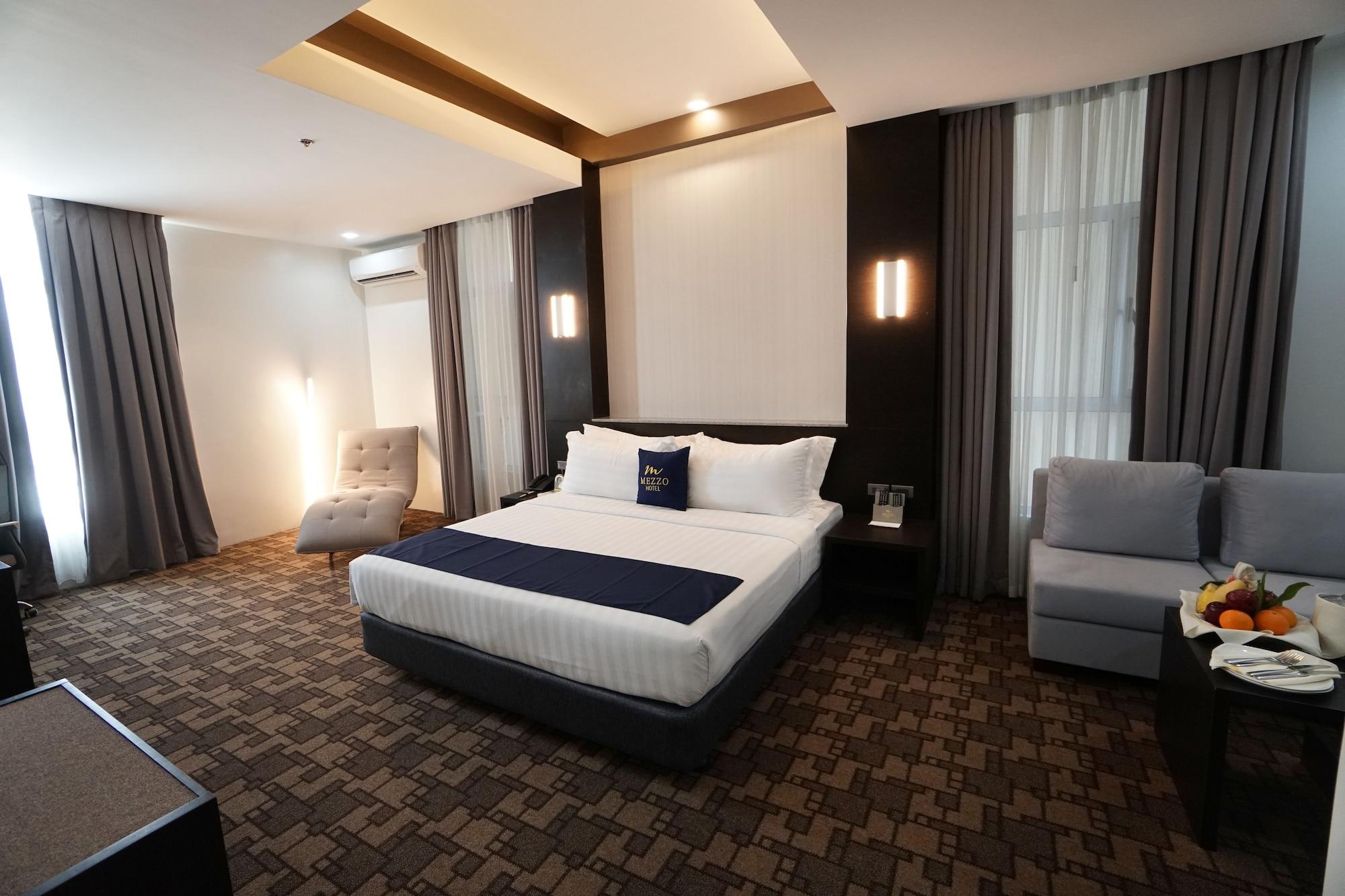 Mezzo Hotel Cebu Buitenkant foto