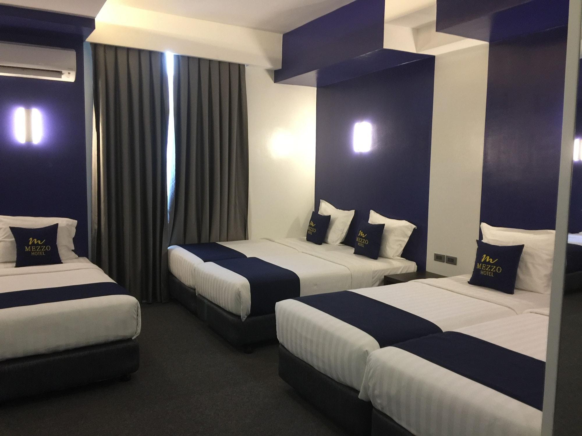 Mezzo Hotel Cebu Buitenkant foto
