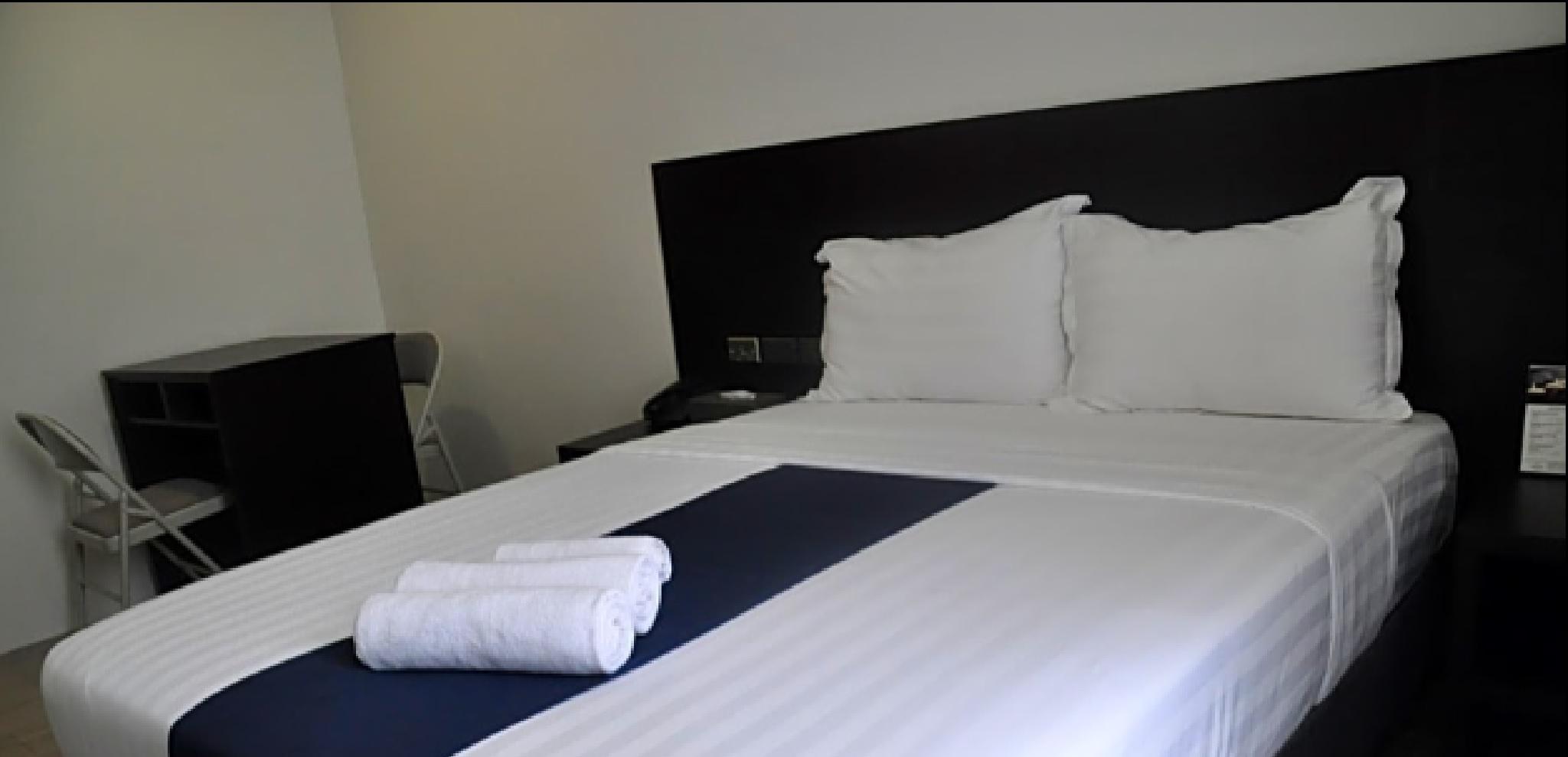 Mezzo Hotel Cebu Buitenkant foto