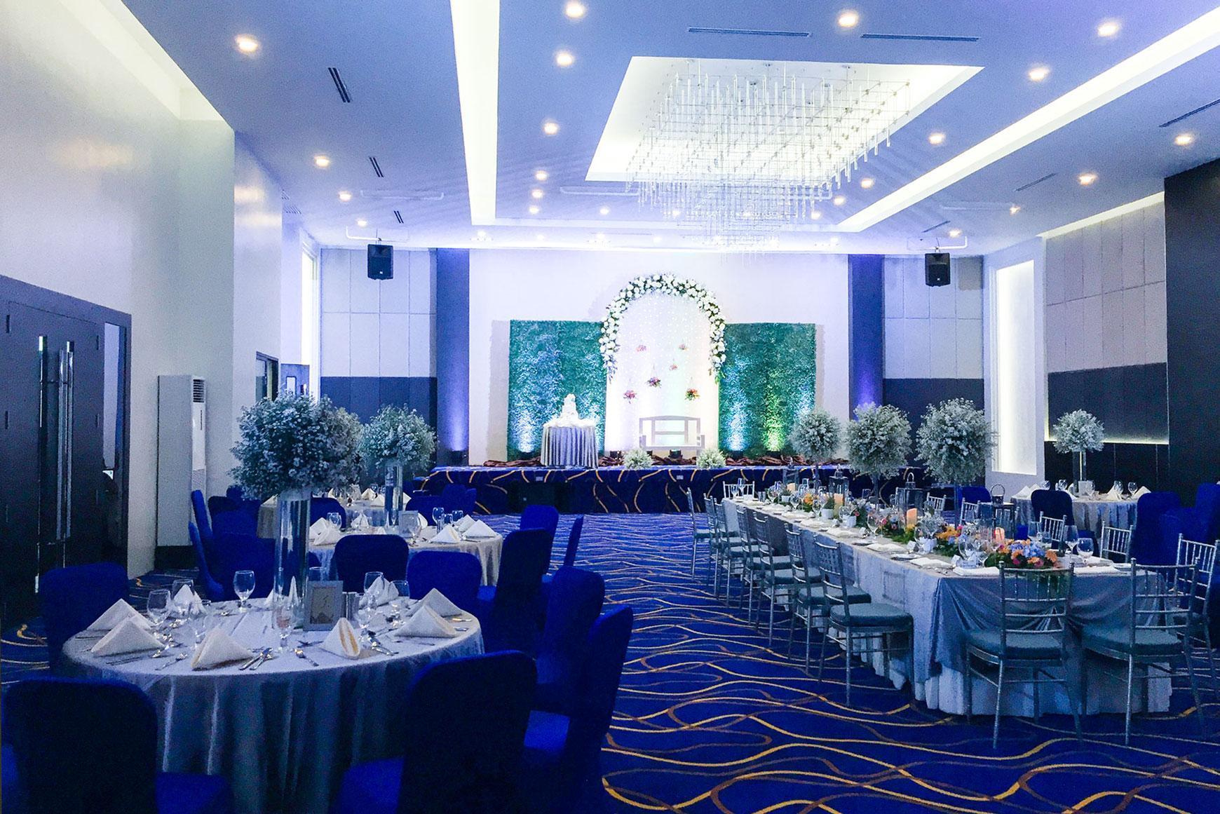 Mezzo Hotel Cebu Buitenkant foto