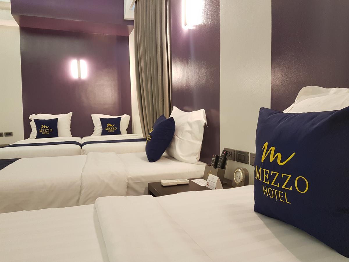 Mezzo Hotel Cebu Buitenkant foto